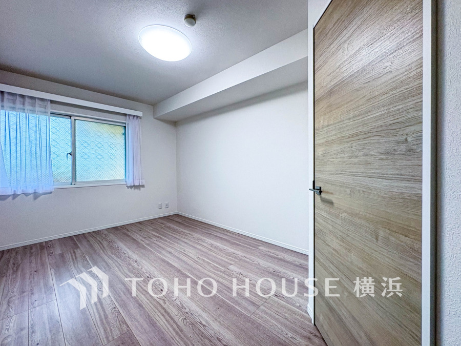 快適に過ごす条件は、一人ひとり違います。飾リ過ぎないシンプルな内装と偏り過ぎないデザインで統一しております。居住していく中でオーナー様だけの【マイホーム】に創り上げて下さい。