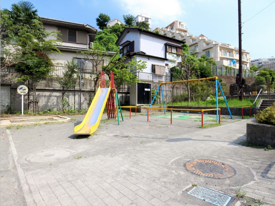 蟹ヶ谷往古滝公園…約550ｍ