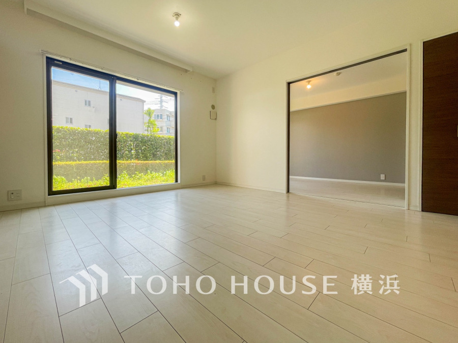 一日の中で多くの時間を過ごすことになる住まいだからこそ、いつも穏やかな空間であるように心掛けています。構成する建材などへの配慮が、住まう方の健康を守ります。