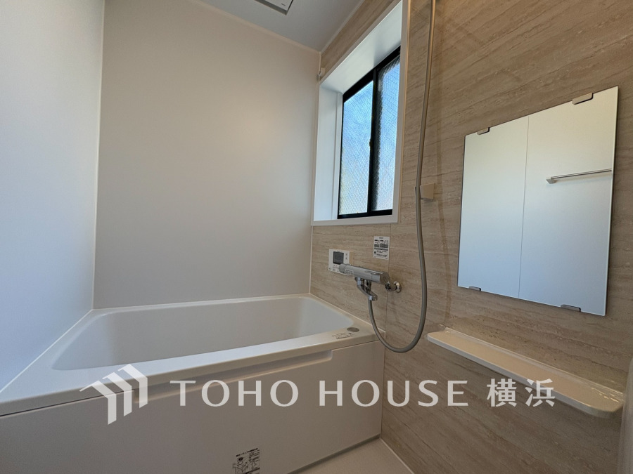 1日の疲れを取り心身を癒すことができる住まいの中のリラクゼーション空間、リラックスできるよう優しいカラーをチョイスしました。時を忘れるほどのんびりできる空間に。