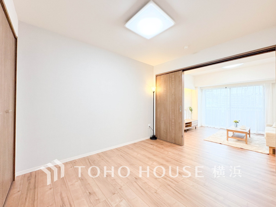穏やかな寛ぎを届ける上質仕様のゆとりあるお部屋。自分時間を充実させながら心豊かにできるプライベート空間。