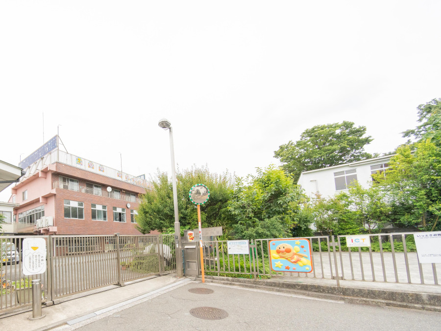 瀬谷幼稚園　約230ｍ