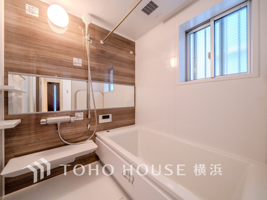 1日の疲れを取り心身を癒すことができる住まいの中のリラクゼーション空間、リラックスできるよう優しいカラーをチョイスしました。時を忘れるほどのんびりできる空間に。