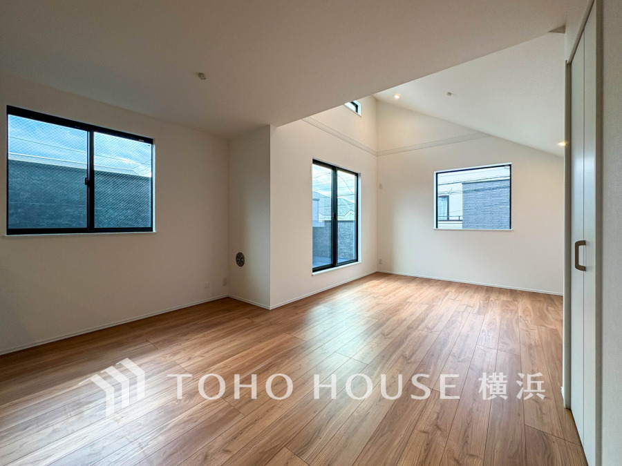 上質な時間を育む暮らしのメインステージ。寛ぎとコミュニケーションを育む居心地のよい場所。