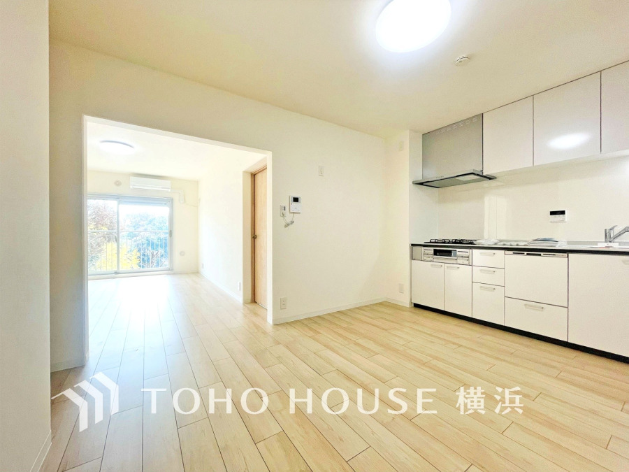 ここから始まる「日常」はご家族にとって大切で貴重な時間。少しでも豊かに、少しでも快適に。そんな想いを大切にした本邸宅は、これから先のお住まいをきっと支えてくれるはずです。