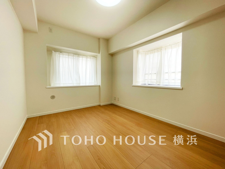 角部屋ならではの2面採光の居室は、十分な明るさを取り入れ心地よい風を提供します。