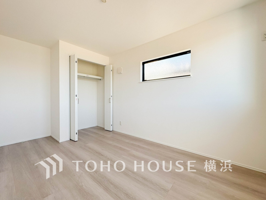 感性を育むプライベートルームはシンプルでスマートな空間。好みの空間で読書をしたり、音楽を聞いたりと一人の時間も充実したものにできます。