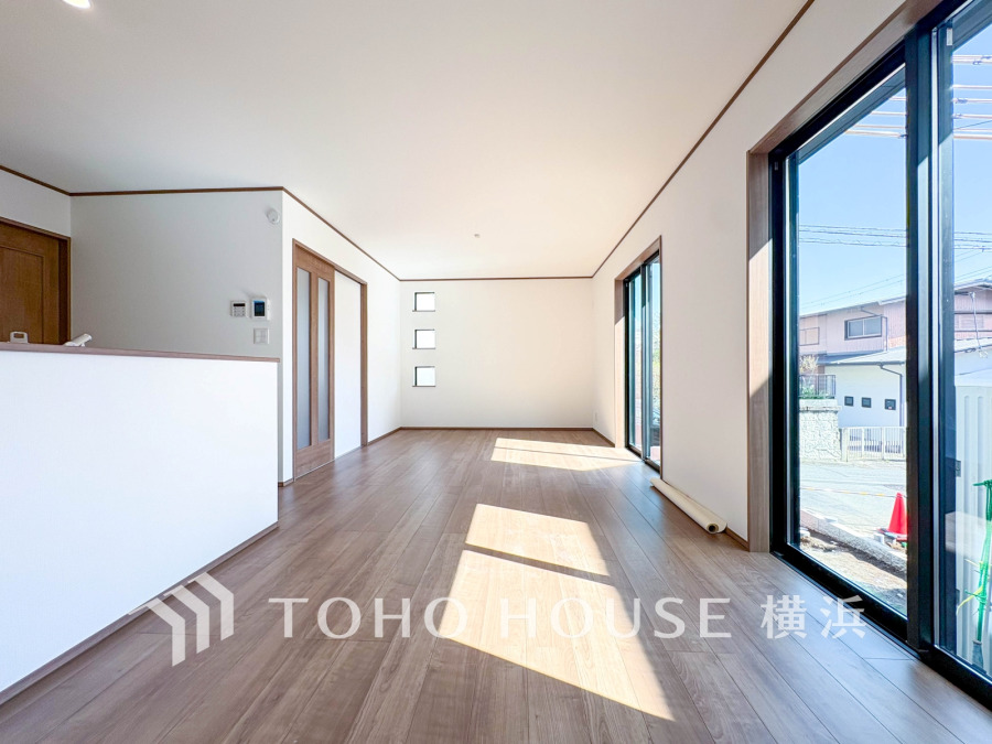 ご家族やお客様との時間など、多くの時を刻む空間。何気なく過ぎる時でさえも上質なひと時となる快適な空間を目指して。