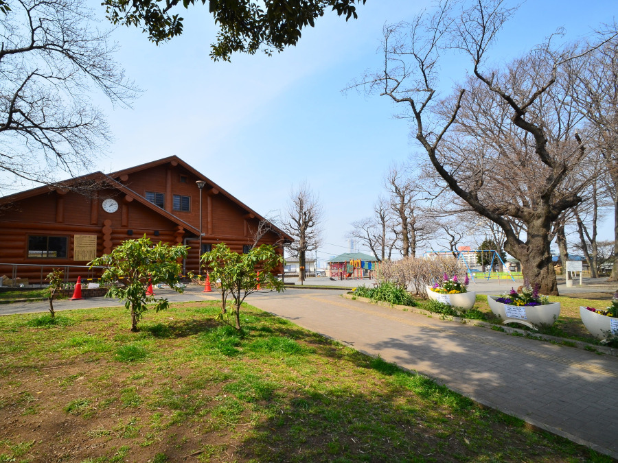 柏葉公園まで　約1600ｍ