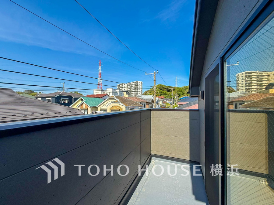 太陽に愛された邸は、陽当り・通風に優れた魅力的で快適さを追求した邸宅でした。ここに住むからこそ意味がある。