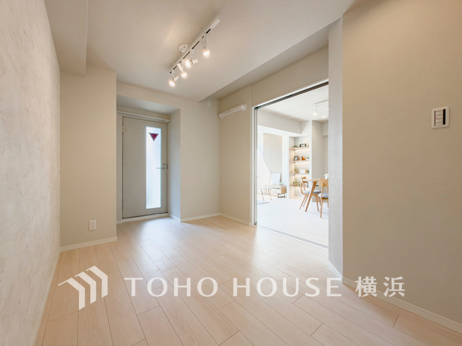 家族一人ひとりの大切なプライベート空間。趣味・感性で個性的に飾って頂けるようシンプルに仕上げてあります。自分時間を充実させながら心豊かなひとときを過ごすための大切な空間。