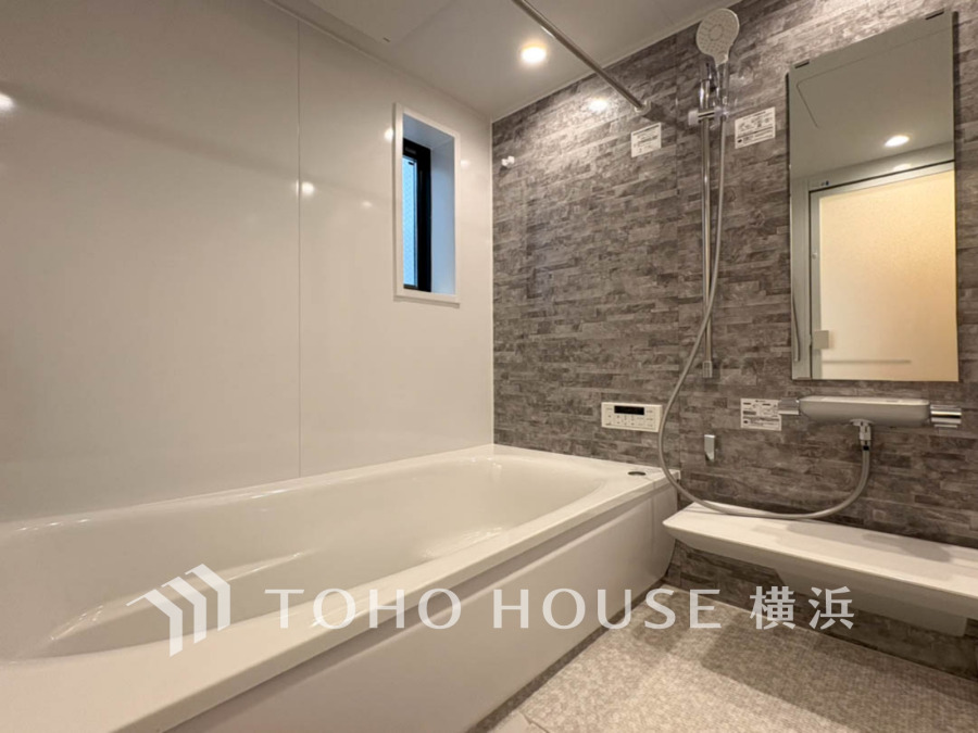 1日の疲れを取り心身を癒すことができる住まいの中のリラクゼーション空間、リラックスできるよう優しいカラーをチョイスしました。時を忘れるほどのんびりできる空間に。