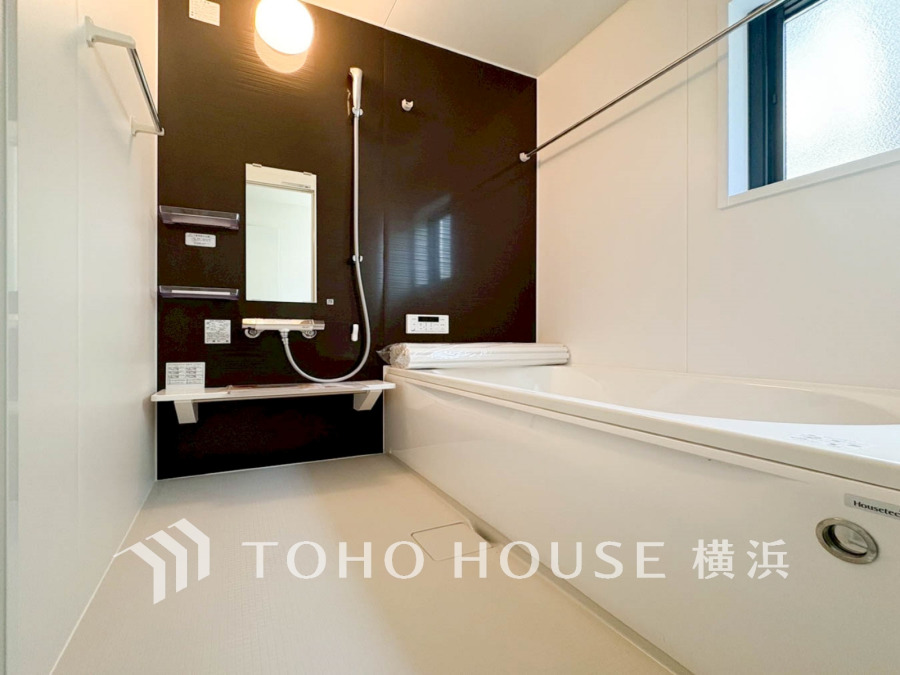 1日の疲れを取り心身を癒すことができる住まいの中のリラクゼーション空間、バスルーム。心からゆったりと寛いでいただけるよう、ゆとりのスペースを確保してます。