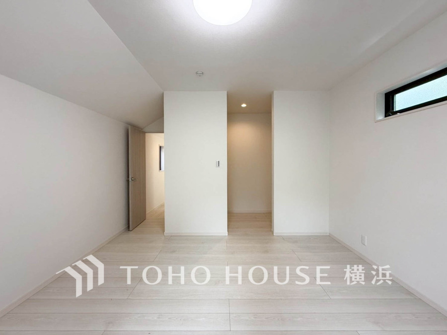 家族の成長に対応できる永住仕様の間取り。一日の疲れをいやしてくれる主寝室。時を忘れて過ごす場所として過ごせるお部屋。