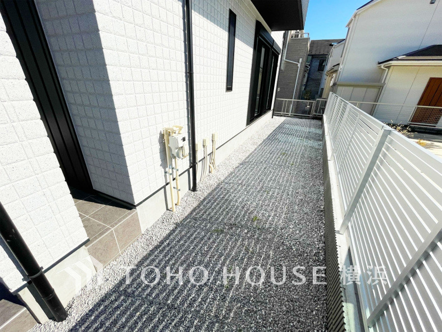 ちょっとしたお庭スペースが日常に癒しをプラスします。