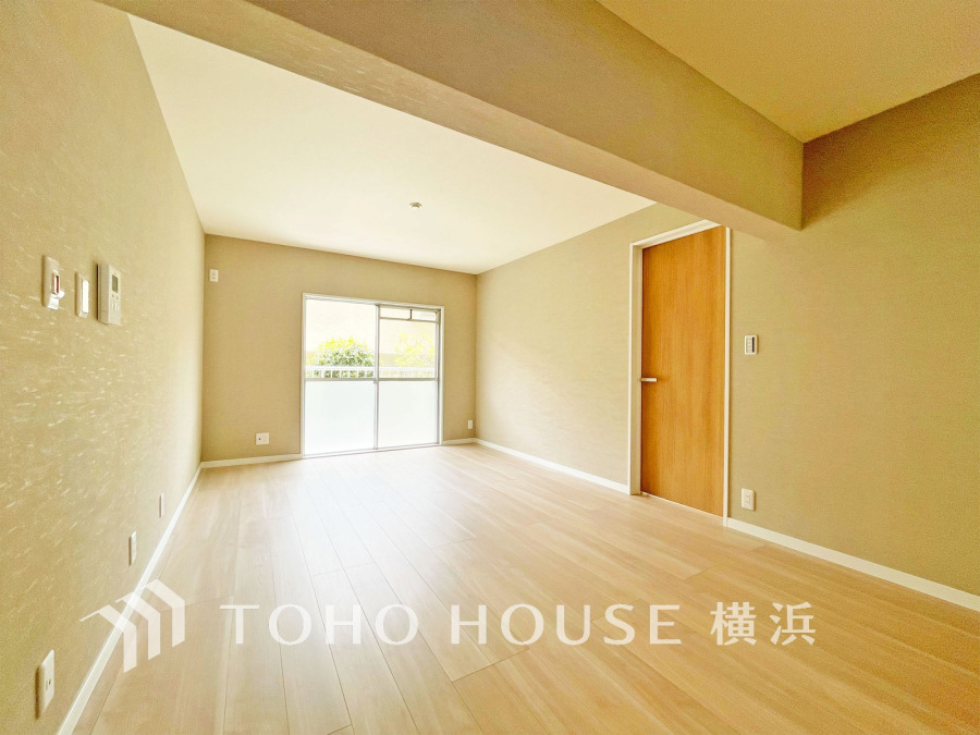 たくさんの想いが美しいカタチに彩られた時、そこにはひと時のくつろぎが生まれ、ゆっくりと愛着が育まれていきます。