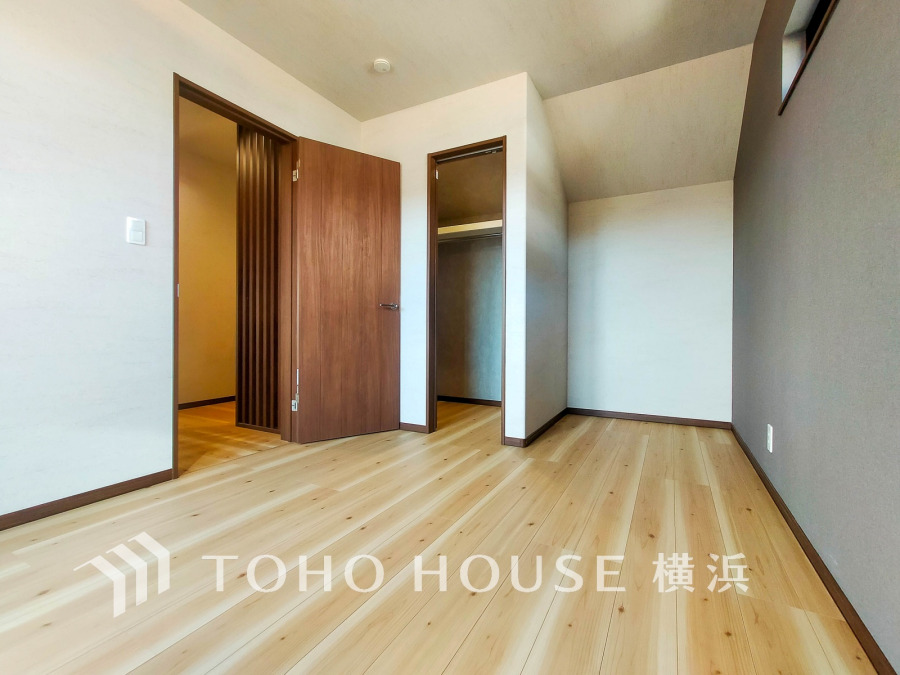 感性を育むプライベートルームはシンプルでスマートな空間。好みの空間で読書をしたり、音楽を聞いたりと一人の時間も充実したものにできます。