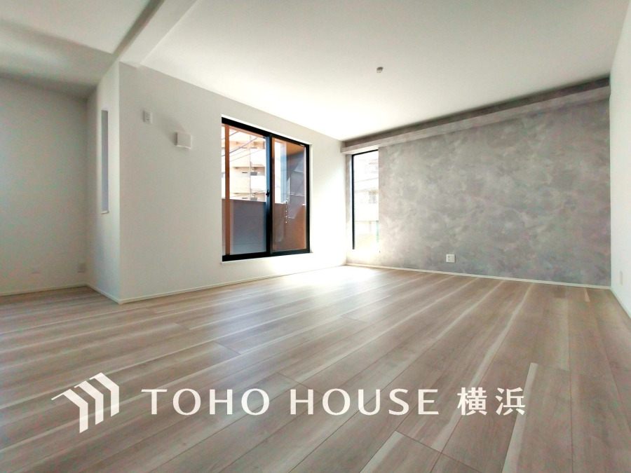 たくさんの想いが美しいカタチに彩られた時、そこにはひと時のくつろぎが生まれ、ゆっくりと愛着が育まれていきます。