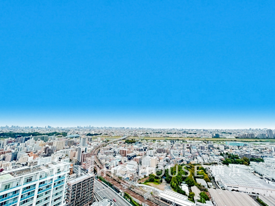 時の流れと共に装いを変える街の景観を独り占め。この街ならではの美しい風景を心ゆくまでお楽しみ下さい。