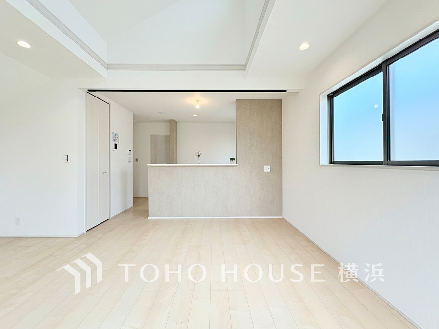 一日の中で多くの時間を過ごすことになる住まいだからこそ、いつも穏やかな空間であるように心掛けています。構成する建材などへの配慮が、住まう方の健康を守ります。
