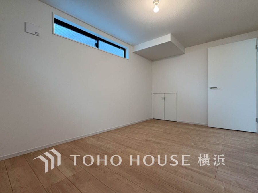 家族一人ひとりの大切なプライベート空間。趣味・感性で個性的に飾って頂けるようシンプルに仕上げてあります。 