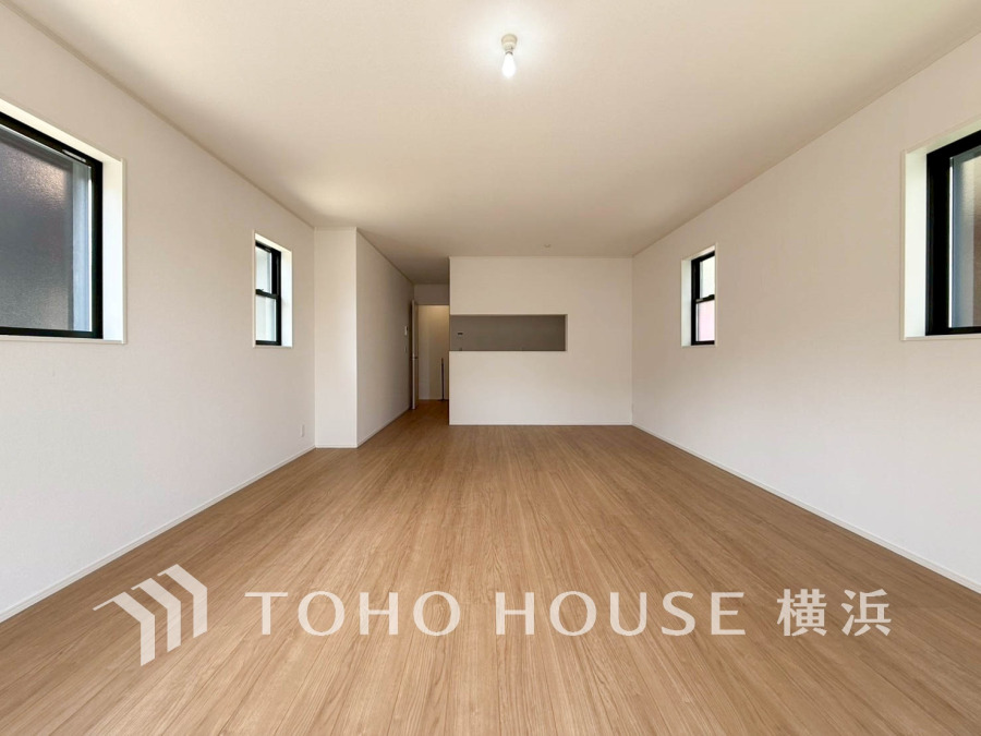 一日の中で多くの時間を過すことになる住まいだからこそ、いつも穏やかな空間であるように心掛けています。構成する建材などへの配慮が、住まう方の健康を守ります。