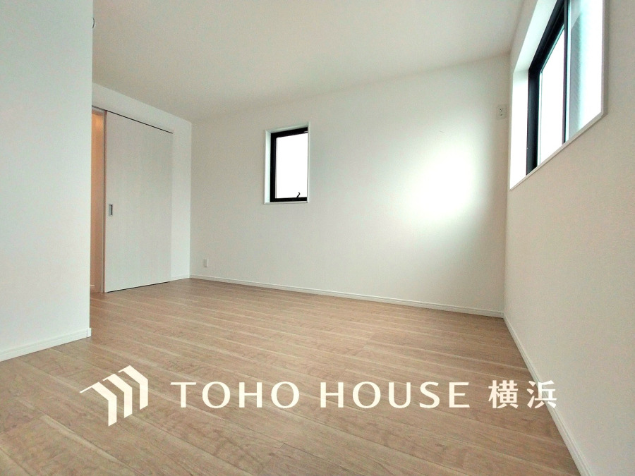 穏やかな寛ぎを届ける上質仕様のゆとりあるお部屋。自分時間を充実させながら心豊かにできるプライベート空間。