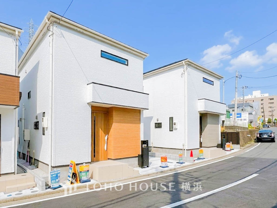 爽やかな青空の下に贅沢なほどに降り注ぐ陽光、豊かな居住性と、クオリティが見事に調和した住空間は、住まうことの喜びを感じさせてくれます。