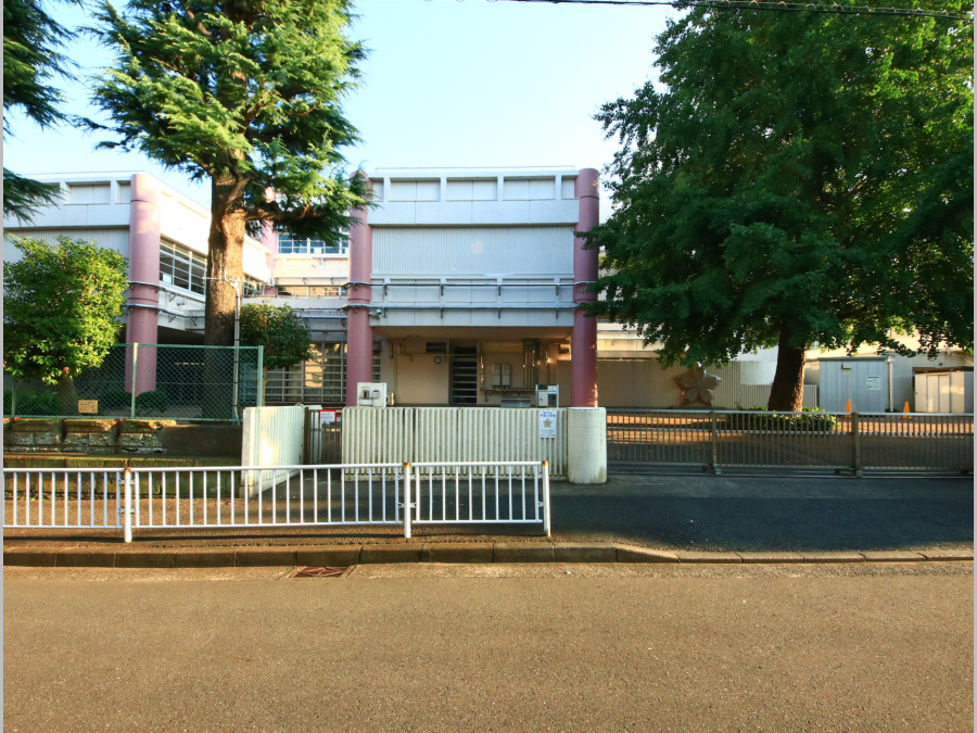 横浜市立戸部小学校まで　約500ｍ