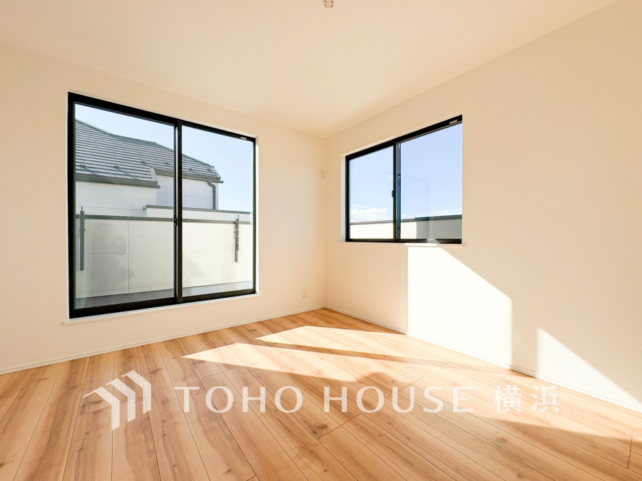 感性を育むプライベートルームはシンプルでスマートな空間。好みの空間で読書をしたり、音楽を聞いたりと一人の時間も充実したものにできます。