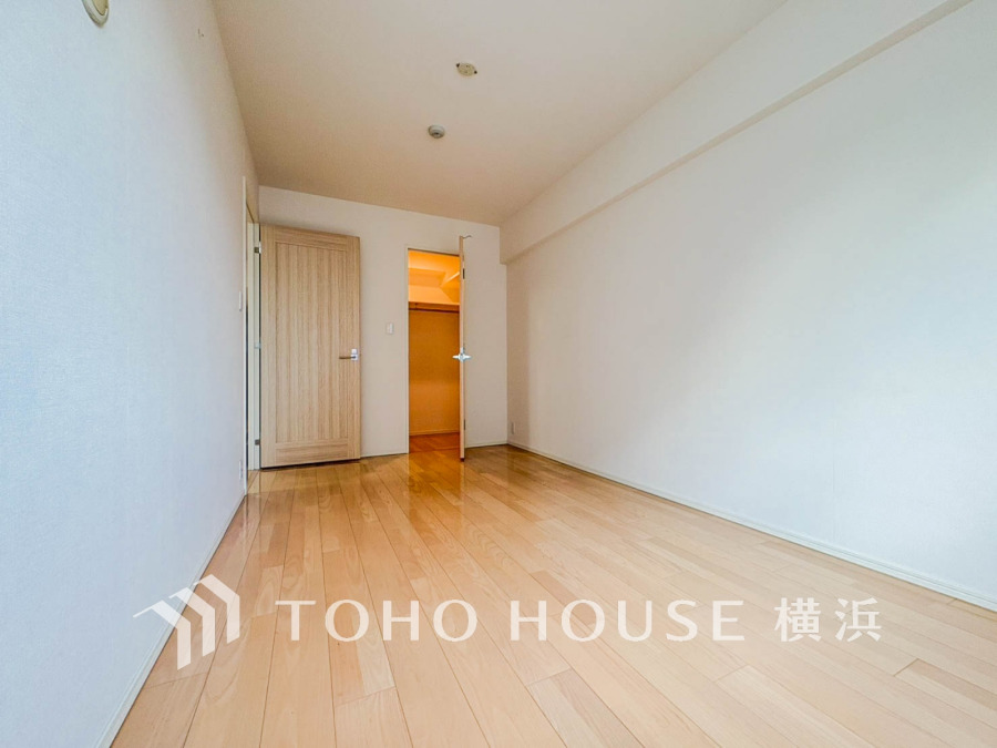 快適に過ごす条件は、一人ひとり違います。飾リ過ぎないシンプルな内装と偏り過ぎないデザインで統一しております。居住していく中でオーナー様だけの【マイホーム】に創り上げて下さい。