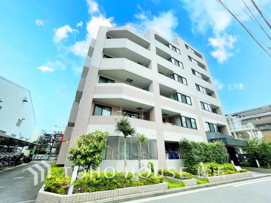 流行に左右されず、将来に渡って価値が継続する「上質」な佇まい。お洒落な雰囲気や自然の潤い、親しみやすさといった個性を、街に新たな価値をもたらし続ける。