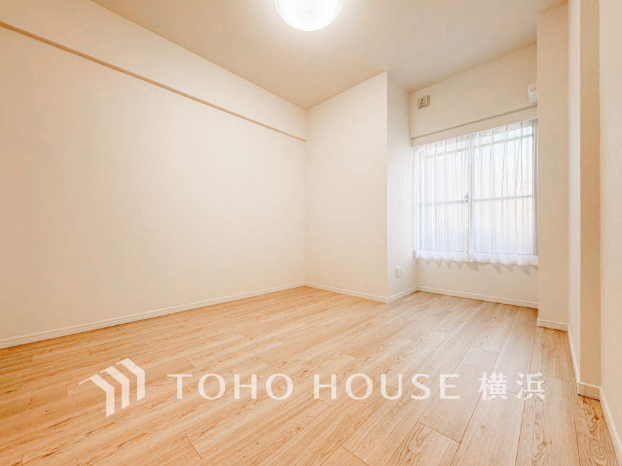 快適に過ごす条件は、一人ひとり違います。飾リ過ぎないシンプルな内装と偏り過ぎないデザインで統一しております。居住していく中でオーナー様だけの【マイホーム】に創り上げて下さい。