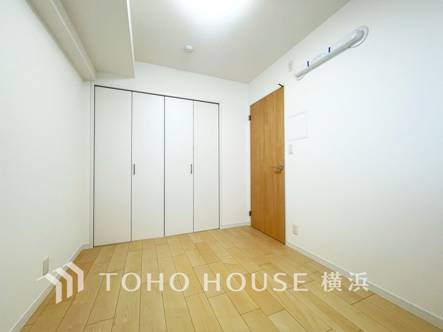 1日の疲れを癒し、心地よく寛げるようゆったりとした広さを確保しています。プライベートタイムをより優雅に穏やかに…。落ち着いた雰囲気を紡ぎます。