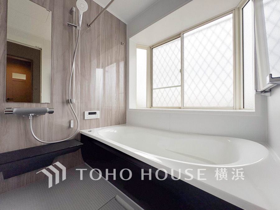 1日の疲れを取り心身を癒すことができる住まいの中のリラクゼーション空間、バスルーム。心からゆったりと寛いでいただけるよう、ゆとりのスペースを確保しています。