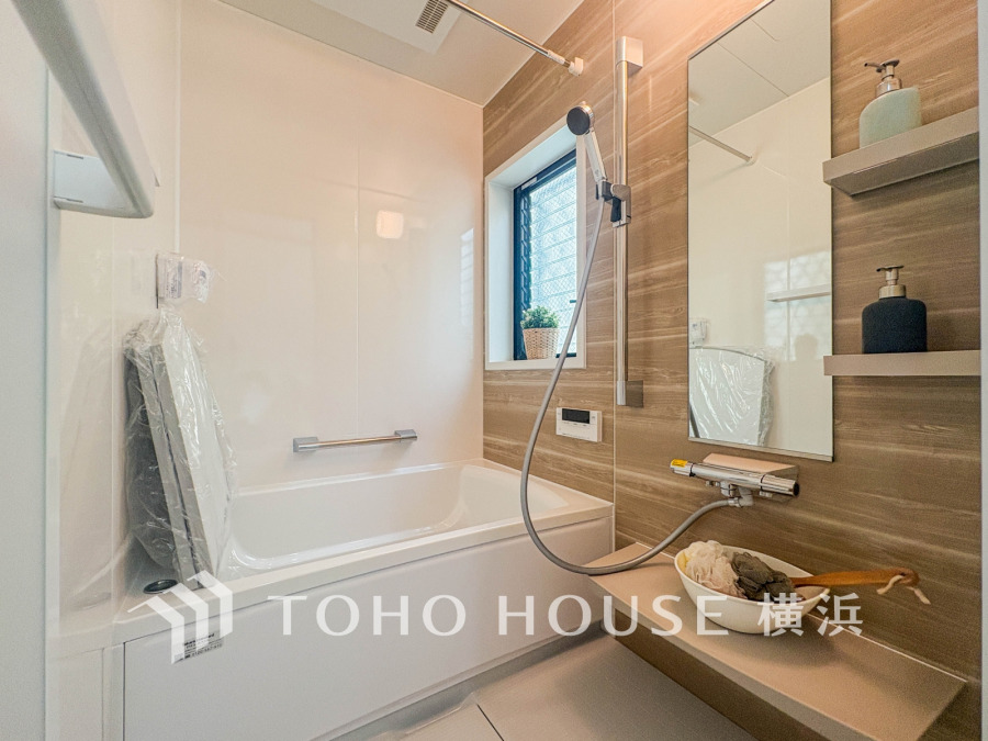 1日の疲れを取り心身を癒すことができる住まいの中のリラクゼーション空間、バスルーム。心からゆったりと寛いでいただけるよう、ゆとりのスペースを確保してます。