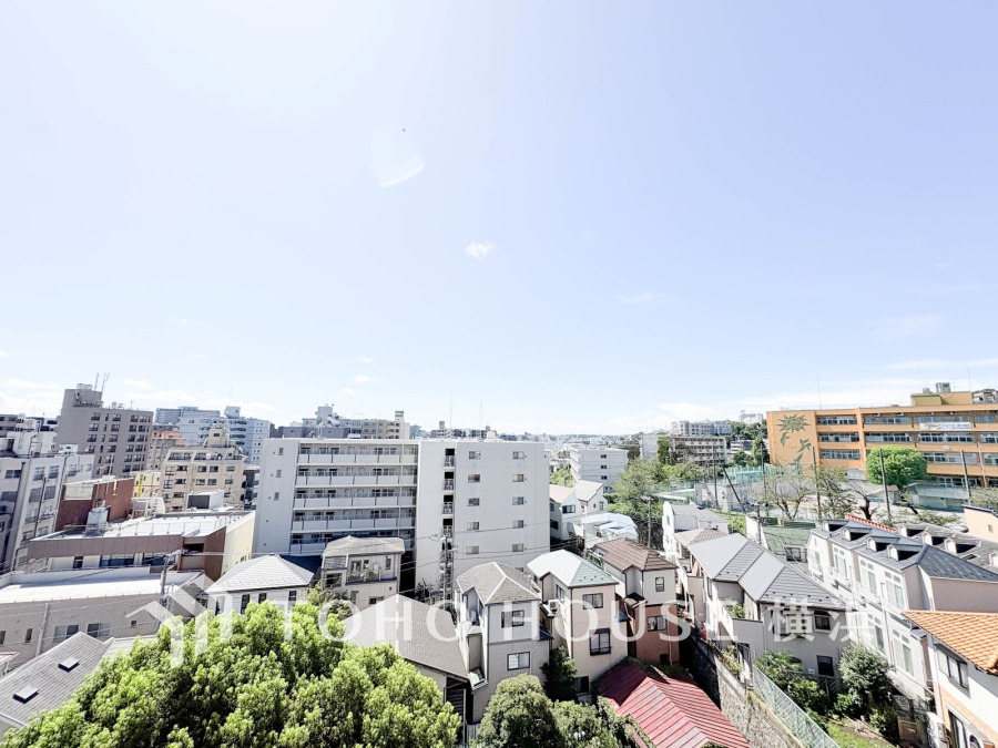 時の流れと共に装いを変える街の景観を独り占め。この街ならではの美しい風景を心ゆくまでお楽しみ下さい。