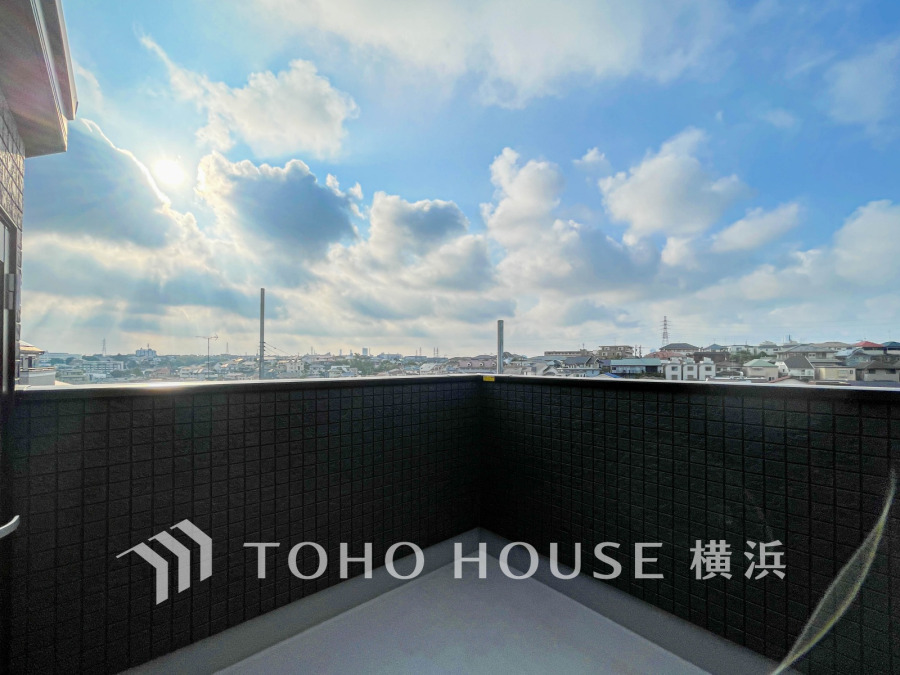 時の流れと共に装いを変える街の景観を独り占め。この街ならではの美しい風景を心ゆくまでお楽しみ下さい。