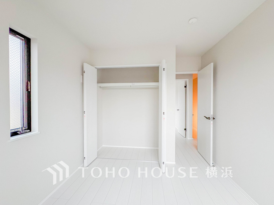 感性を育むプライベートルームはシンプルでスマートな空間。好みの空間で読書をしたり、音楽を聞いたりと一人の時間も充実したものにできます。