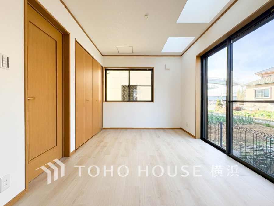 感性を育むプライベートルームはシンプルでスマートな空間。好みの空間で読書をしたり、音楽を聞いたりと一人の時間も充実したものにできます。