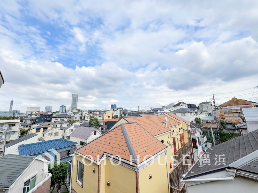 ランドマークタワーを望む眺望は横浜に住まう喜びを感じる景色です。