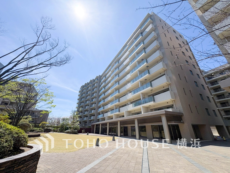 時間のゆとりと空間、爽やかな陽光がもたらす光と風を贅沢なまでに感じる暮らしが始まります。