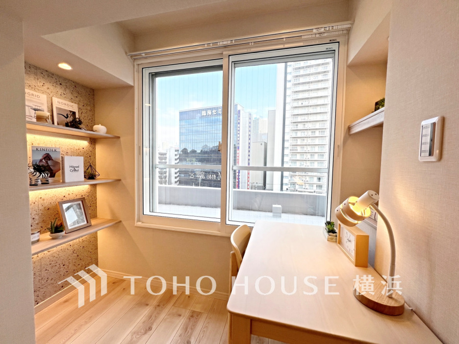 採光もアクセントの一つとして。プライベートルームにはやさしい光が射し込んでいて、この明るい好みの空間で読書をしたり、音楽を聞いたりと一人の時間も充実したものにできます。