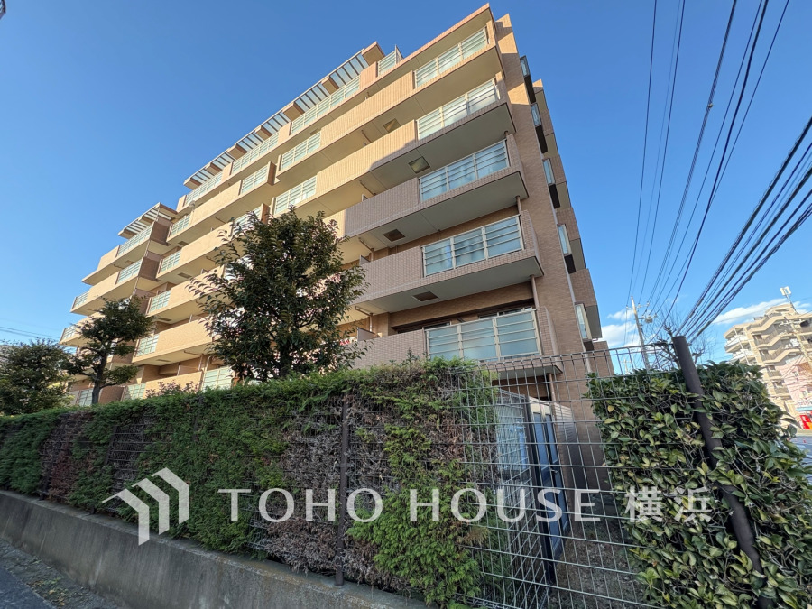 駅周辺の賑わいと、穏やかな住環境をバランスよく享受できる立地で快適な暮らしを叶えます。