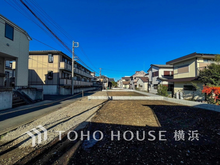 周辺は閑静な住宅街につき落ち着いた住環境
