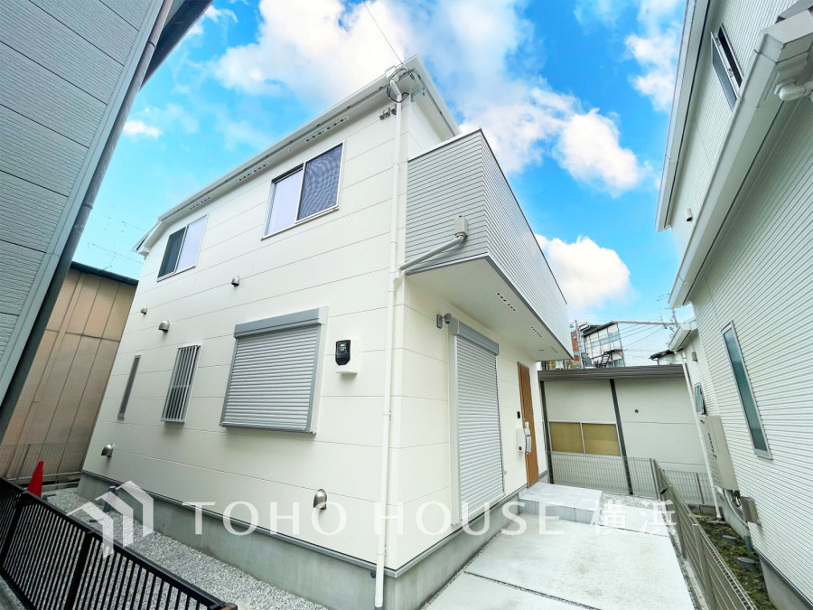 単に見た目や質感の良さだけではなく、建物の基礎や構造といった、目には見えにくい部分にもこだわります。住まいの本質の部分から、住み心地や安全性も大切にしたお住まい。