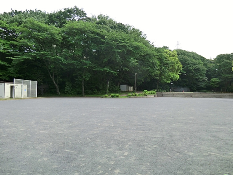 竹山南公園　約700ｍ