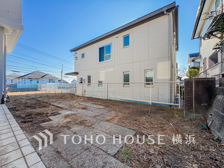 たっぷり降り注ぐ日差しの下バーベキューを楽しんだり、大切な家族やペットと楽しく安らぐ休日を過ごせそうですね。