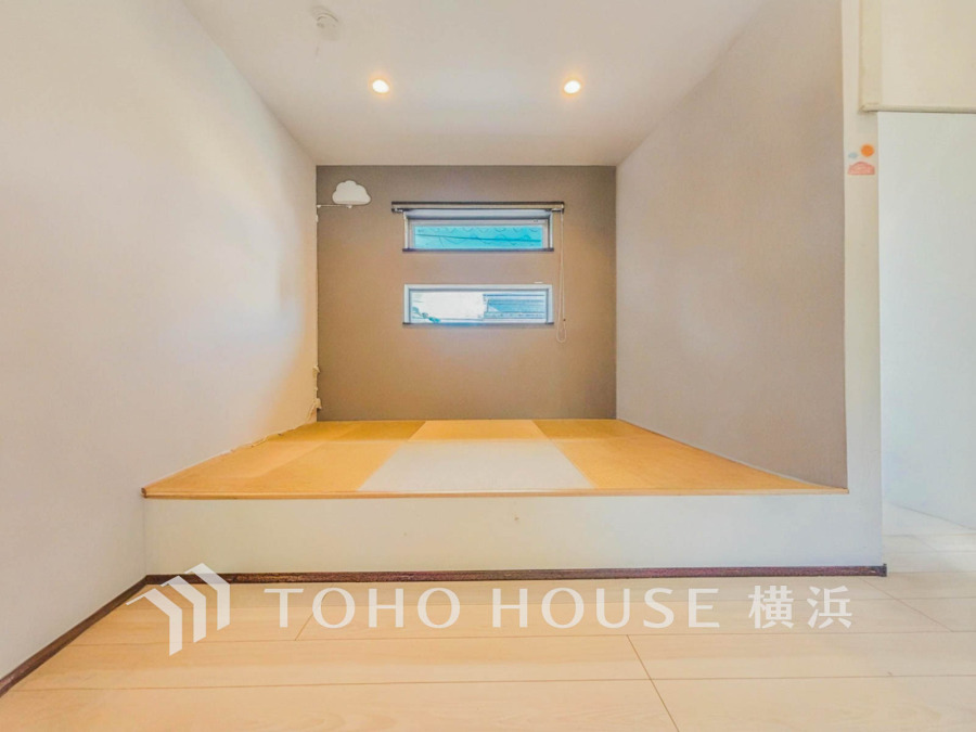 和の空間があることで落ち着きと癒しの空気感が生まれます。来客時の客室としても利用できますし、お子様のプレイルームやお昼寝に最適なお部屋です。