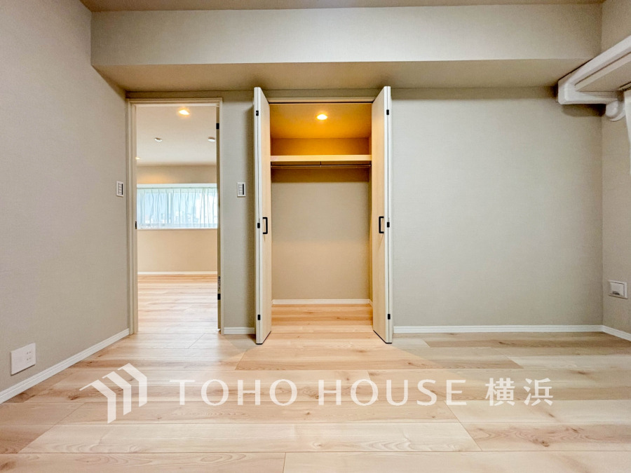 穏やかな寛ぎを届ける上質仕様のゆとりあるお部屋。自分時間を充実させながら心豊かにできるプライベート空間。